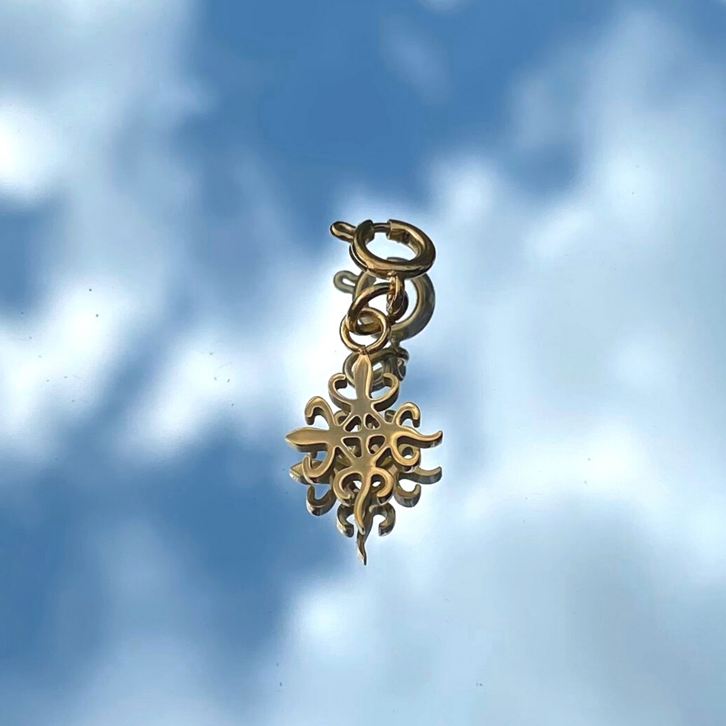 Funtumfunefu Denkyemfunefu Adinkra Charm